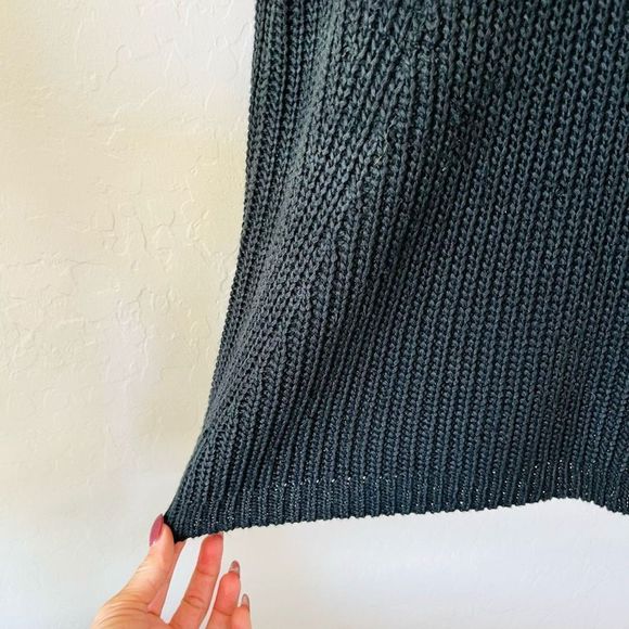 Chelsea & Theodore L black sleeveless sweater pullover scoopneck - Picture 6 of 12